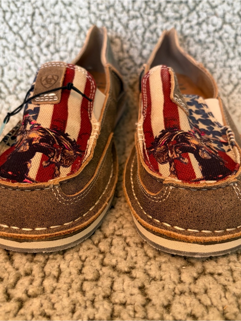 Ariat Women's Cruiser Rodeo Quincy Brown Bomber American Cowboy 10051028 slip on - Picture 2 of 7